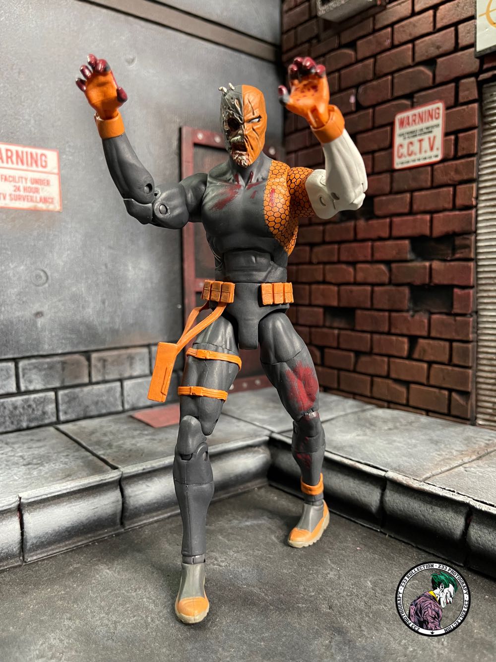 DC Direct Essentials Unkillables (2022) (01x01) Deathstroke - McFarlane Toys (DC Essentials Unkillables) action figure collectible - Main Image 2