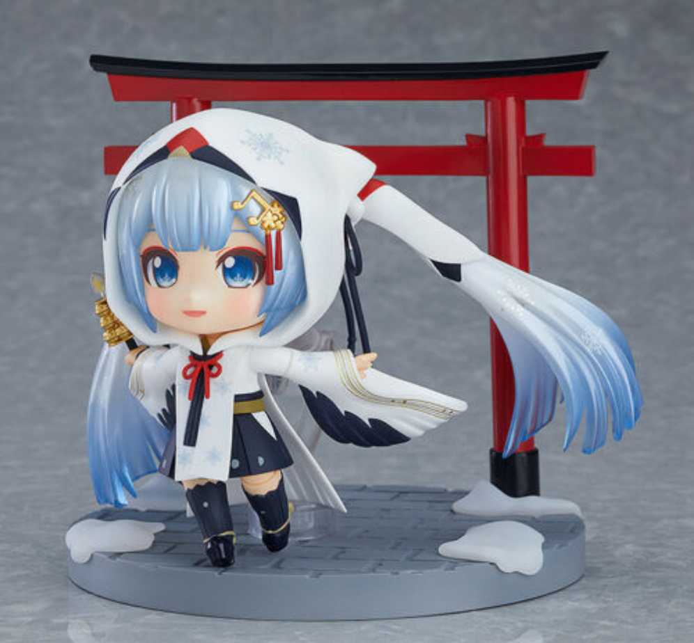 Snow Miku 2018: Crane Priestess Ver.  action figure collectible - Main Image 2