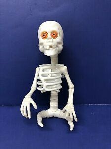 UMK3 Scorpion Magnet