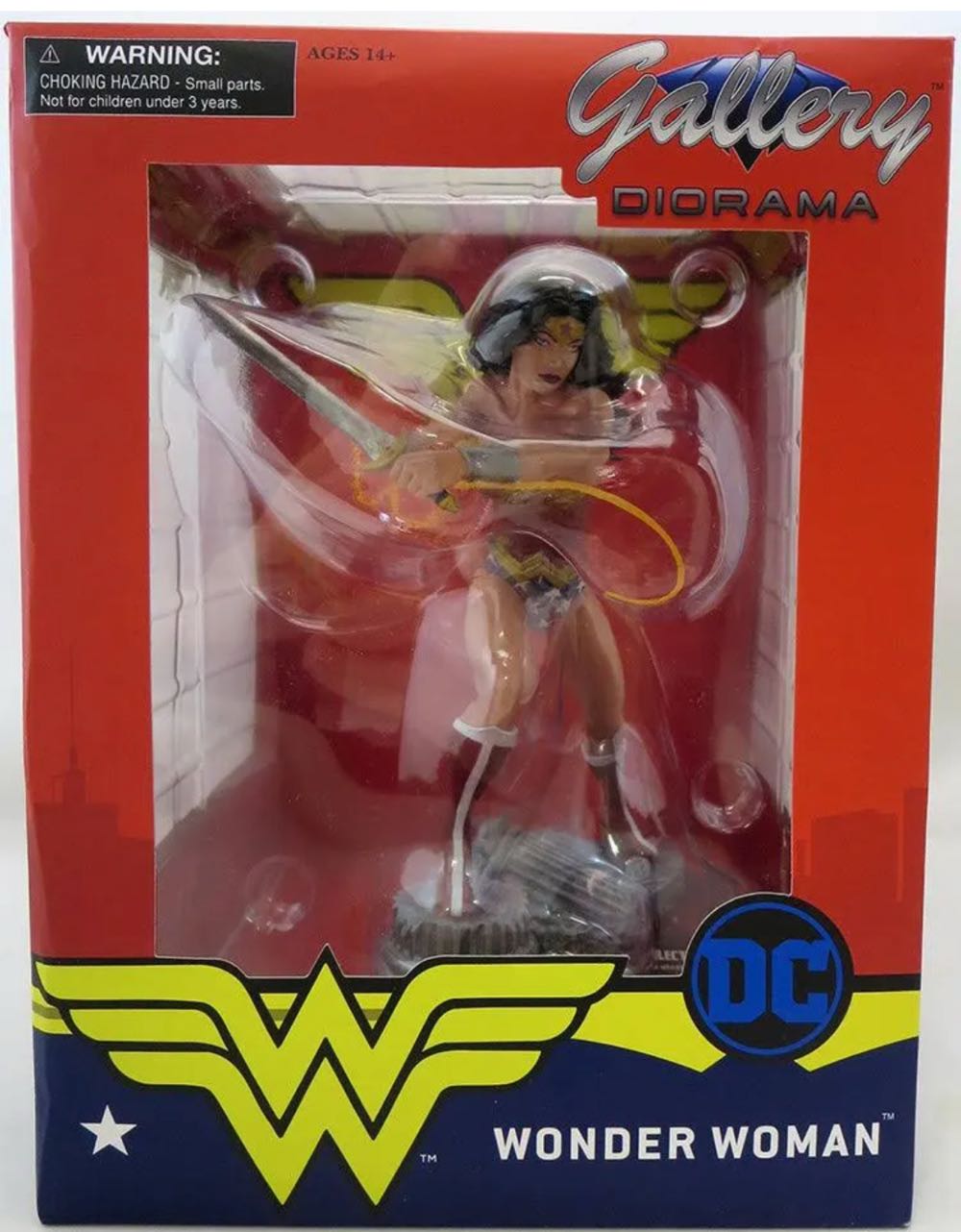 Wonder Woman: Diamond Select PVC Statue  action figure collectible [Barcode 699788829165] - Main Image 3