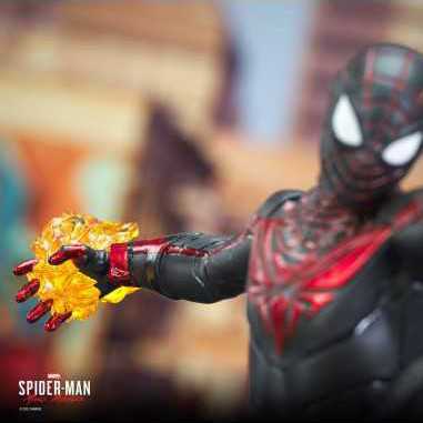 Spider-Man: Miles Morales - Diamond Select (Videogames) action figure collectible [Barcode 699788843437] - Main Image 2