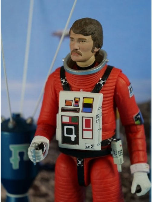 Space: 1999 Deluxe Action Figure - Controller Paul Morrow In Spacesuit - Sixteen12 Collectables, LTD. action figure collectible [Barcode 5065014698020] - Main Image 2