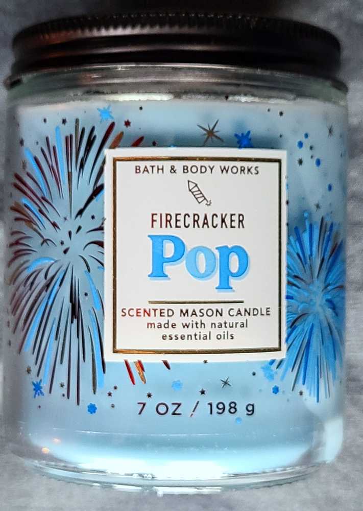 CANDLE: Yankee Williamsburg Summer Pineapple Large Jar Candle 2015