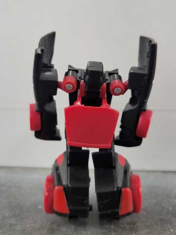 Shadow Striker With Bumblebee Target - Hasbro (Revenge Of The Fallen) action figure collectible - Main Image 3