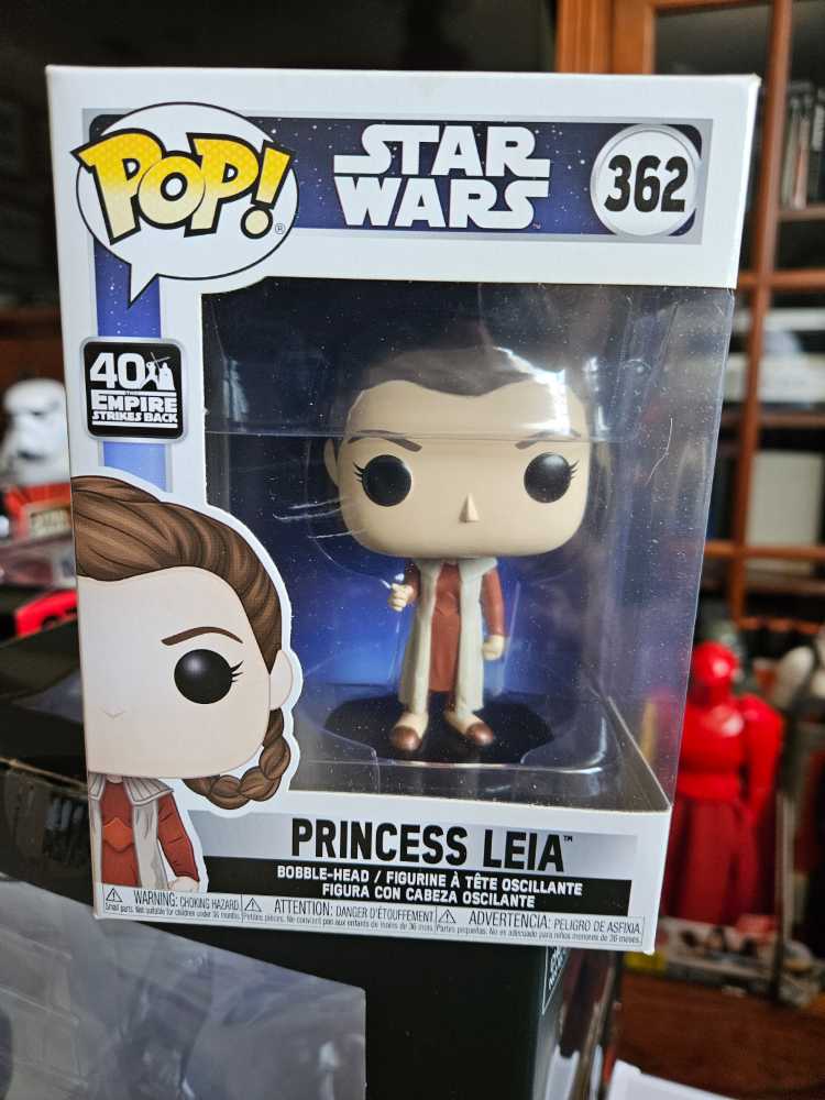 Princess Leia - Funko (Funko Pop) action figure collectible [Barcode 889698397902] - Main Image 2