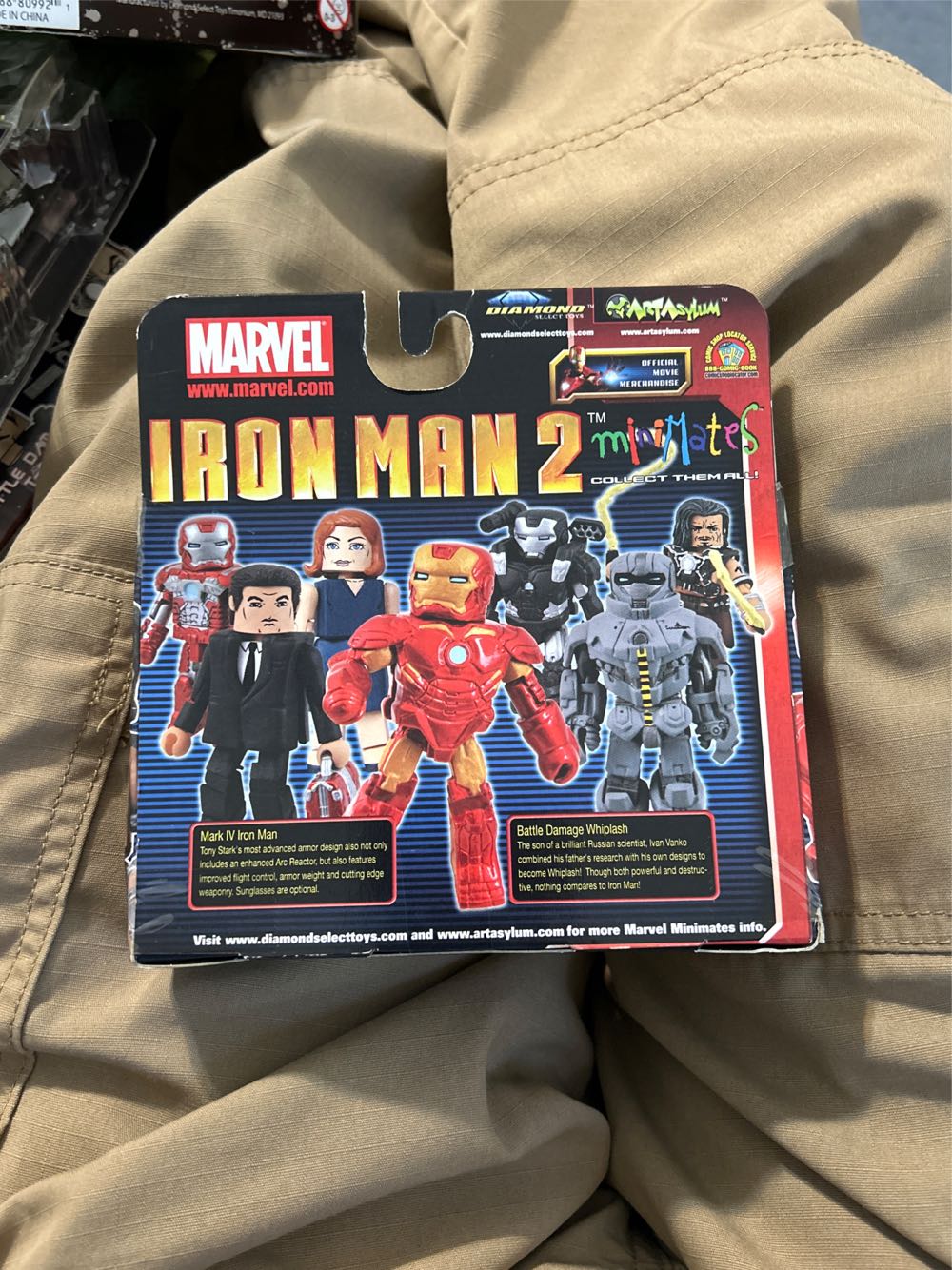 Iron Man 2 - Art Asylum / Diamond Select action figure collectible [Barcode 9781605842080] - Main Image 2