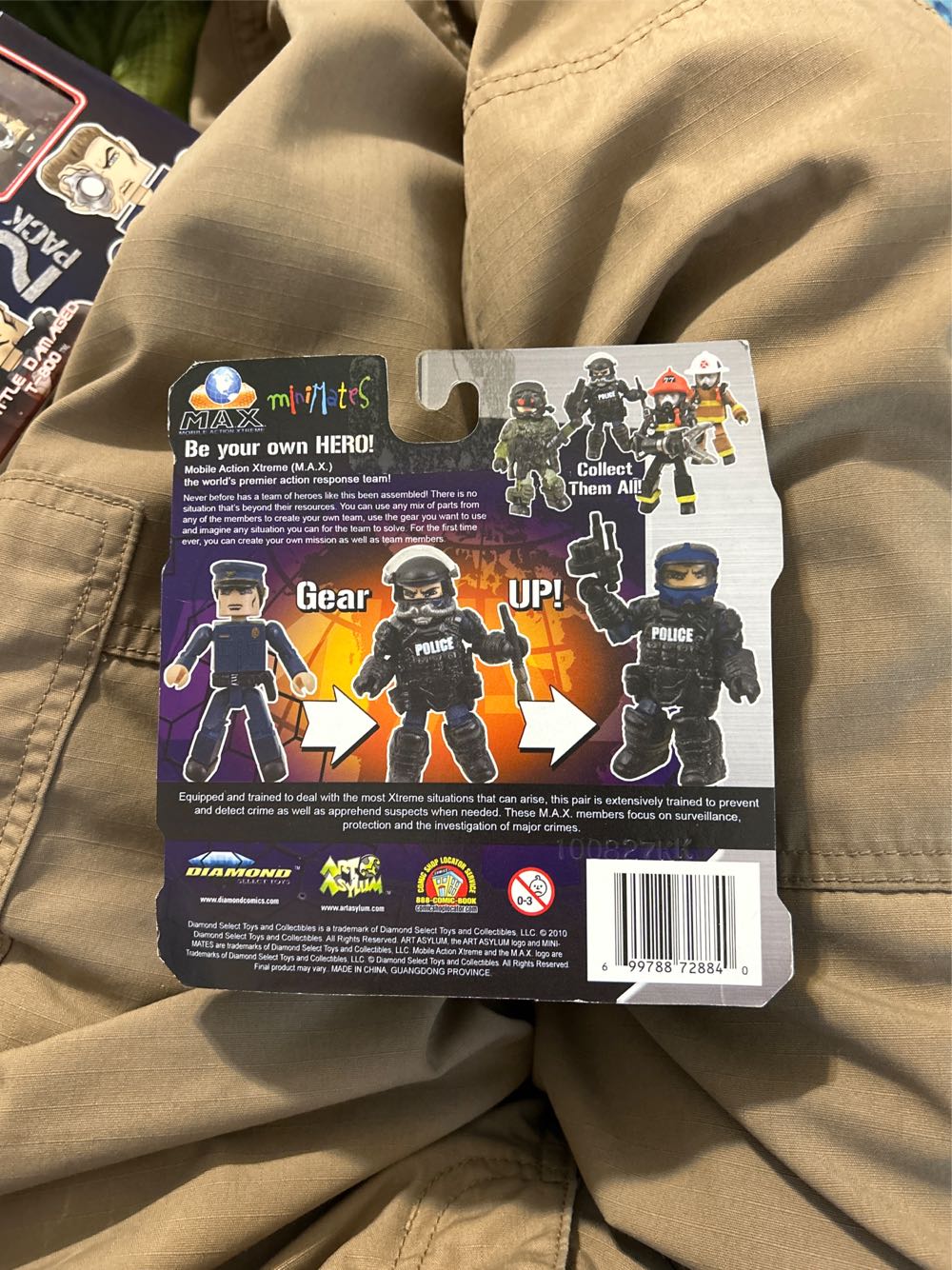 Elite Heroes Law Enforcement - Art Asylum / Diamond Select action figure collectible [Barcode 699788728840] - Main Image 2