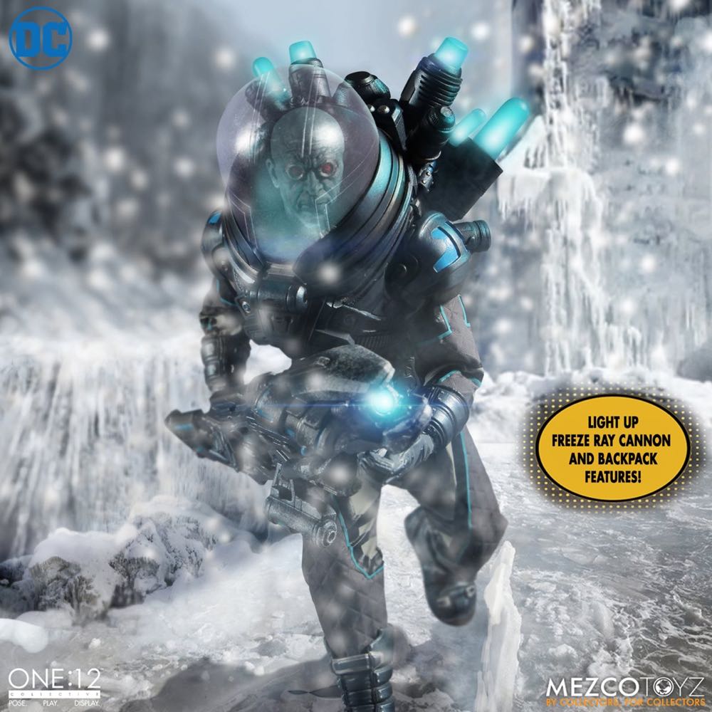 Mezco One:12 Collective - DC Universe: Mr. Freeze 6” Action Figure - Mezco Toyz (One:12 Collective - DC Universe) action figure collectible [Barcode 696198774801] - Main Image 3