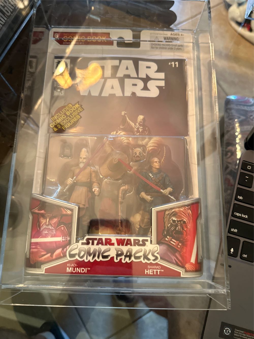 Star Wars Comic Pack Ki-Adi Sharad Hett  action figure collectible - Main Image 2
