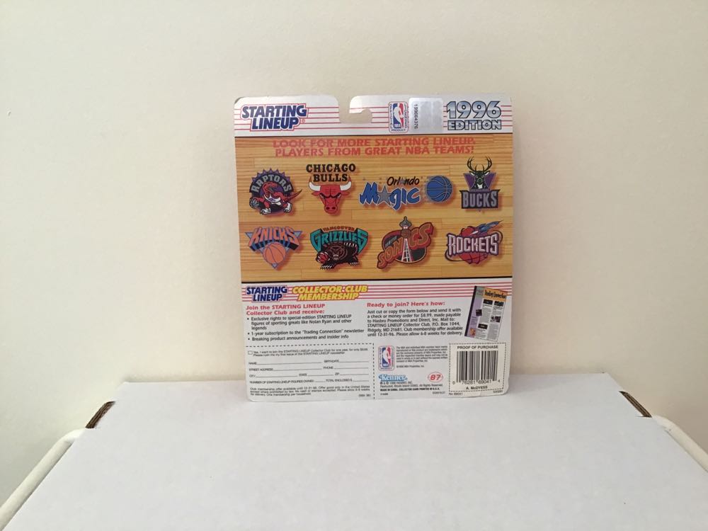 Antonio McDyess - Kenner action figure collectible - Main Image 2