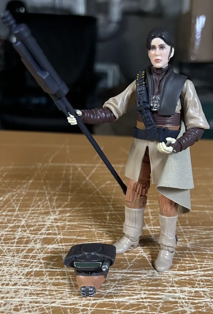 Leia Organa, Princess (Boushh) - Hasbro (Return Of The Jedi) action figure collectible - Main Image 3