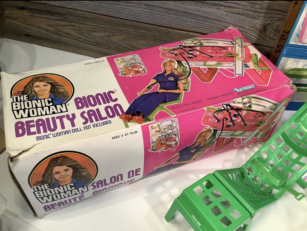 Bionic Woman: Bionic Beauty Salon - Kenner (The Bionic Woman) action figure collectible - Main Image 4