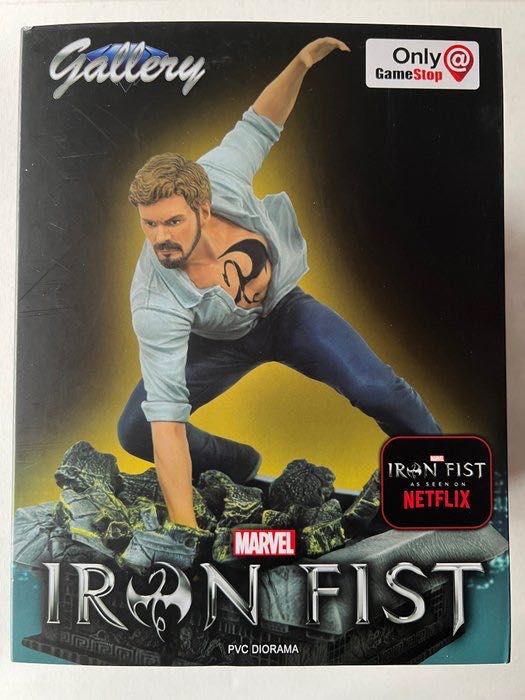 Iron Fist - Diamond Select Toys & Collectibles (Marvel Defenders Gallery Statues) action figure collectible [Barcode 699788826591] - Main Image 2