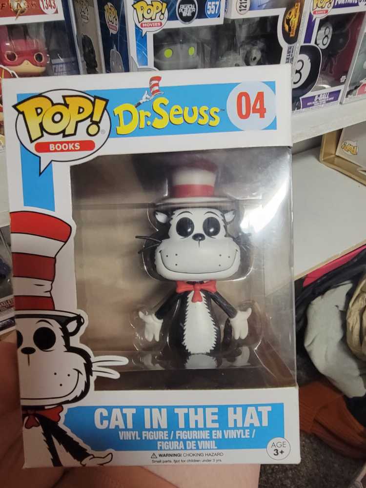 Cat In The Hat  action figure collectible [Barcode 889698124492] - Main Image 2