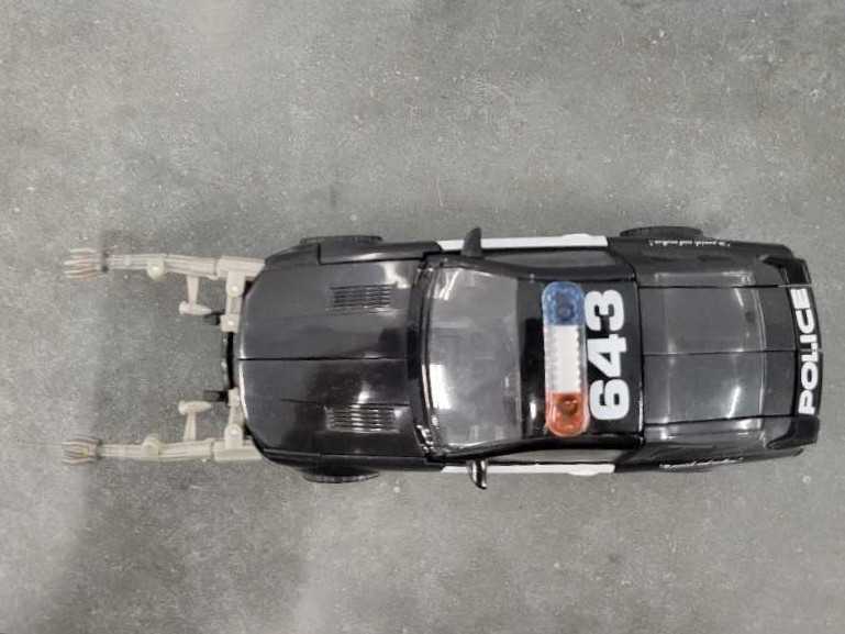 Barricade Interrogator - Hasbro (Revenge Of The Fallen) action figure collectible - Main Image 2