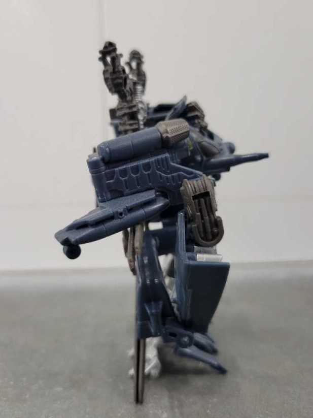 Blackout With Scorponok Cyberverse Robot Mode - Hasbro (Dark Of The Moon) action figure collectible - Main Image 2