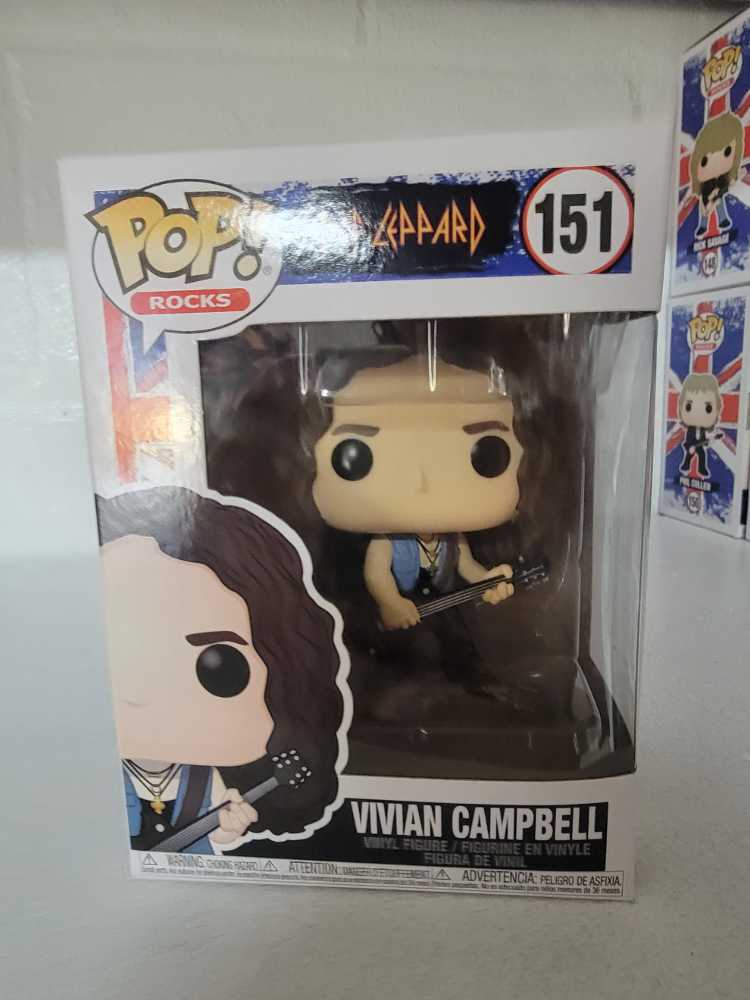 Uno Batman The Dark Knight Rises Authentic Batman Figure