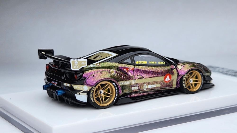 Ferrari 488 GTB - Veloce (Macross VF-1S) action figure collectible [Barcode 4891295386513] - Main Image 3