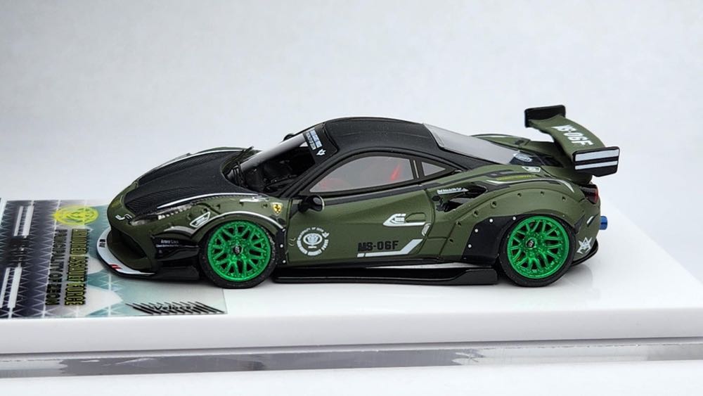 Ferrari 488 GTB Gundam MS-06F ZAKU II LB Performance. VL03B018. - Veloce (Gundam) action figure collectible [Barcode 4891295386513] - Main Image 3