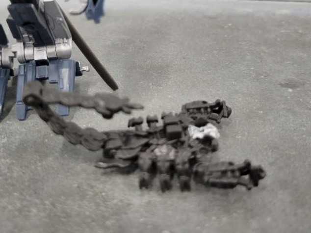 Scorponok With Blackout Cyberverse  - Hasbro (Dark Of The Moon) action figure collectible - Main Image 3