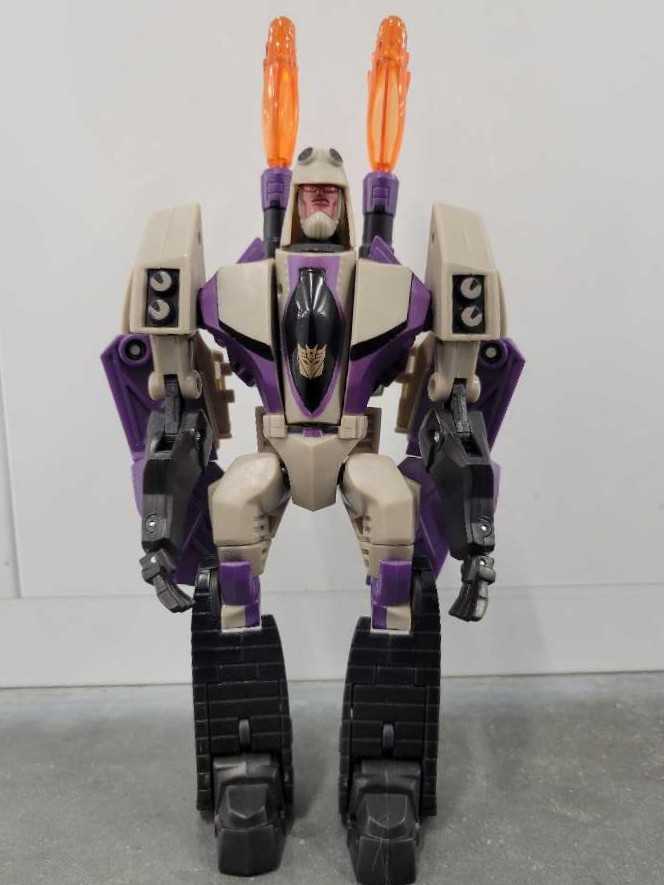 Blitzwing - Hasbro (Animated) action figure collectible - Main Image 2