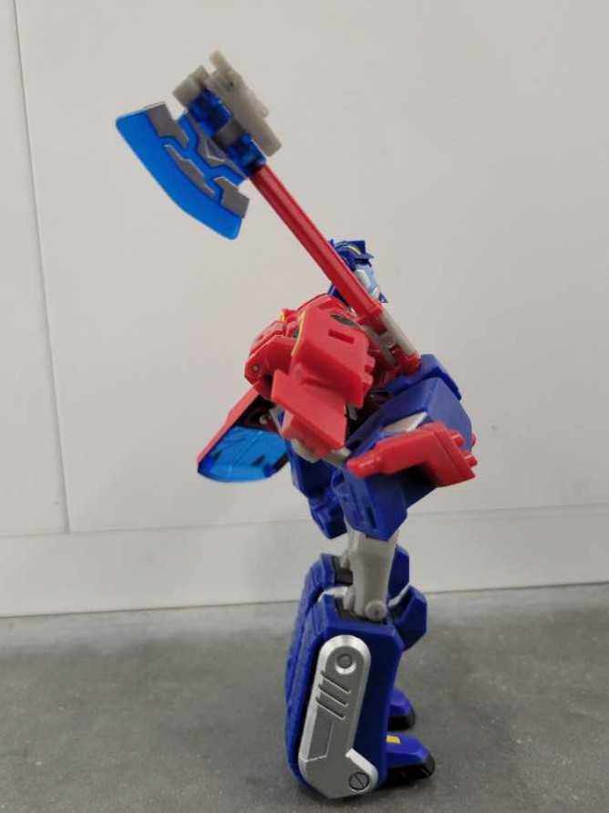 Optimus Prime Cybertron  - Hasbro (Animated) action figure collectible - Main Image 3