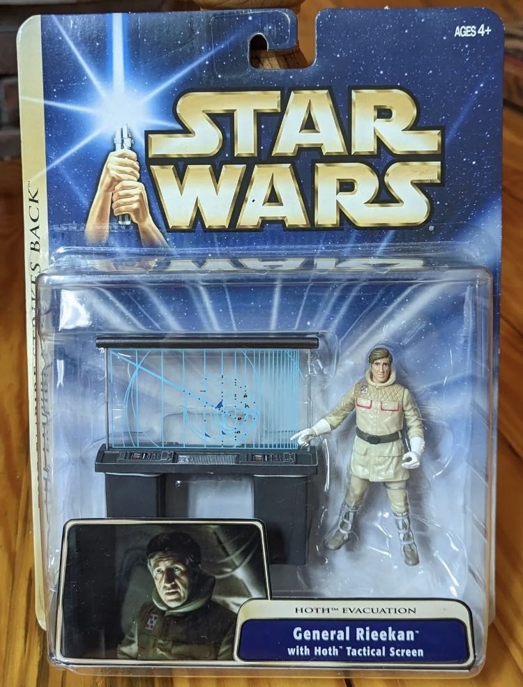 General Rieekan With Hoth Tactical Screen (Hoth Evacuation) Saga [P3] - Hasbro (Star Wars Episode V: The Empire Strikes Back) action figure collectible - Main Image 1