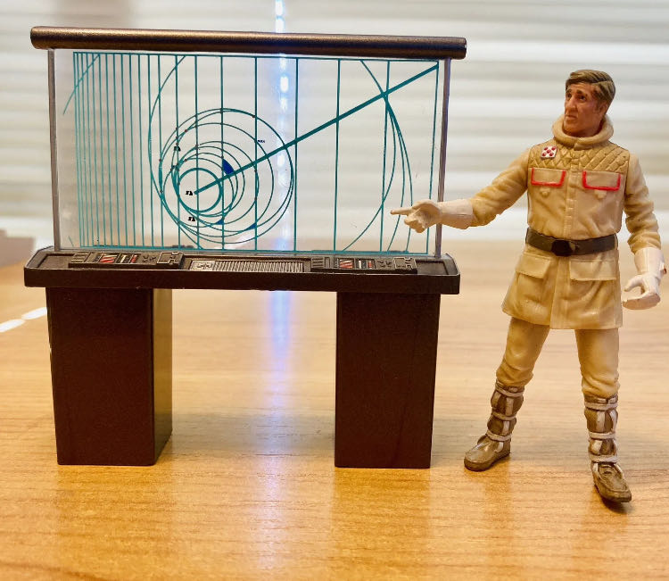 General Rieekan With Hoth Tactical Screen (Hoth Evacuation) Saga [P3] - Hasbro (Star Wars Episode V: The Empire Strikes Back) action figure collectible - Main Image 3