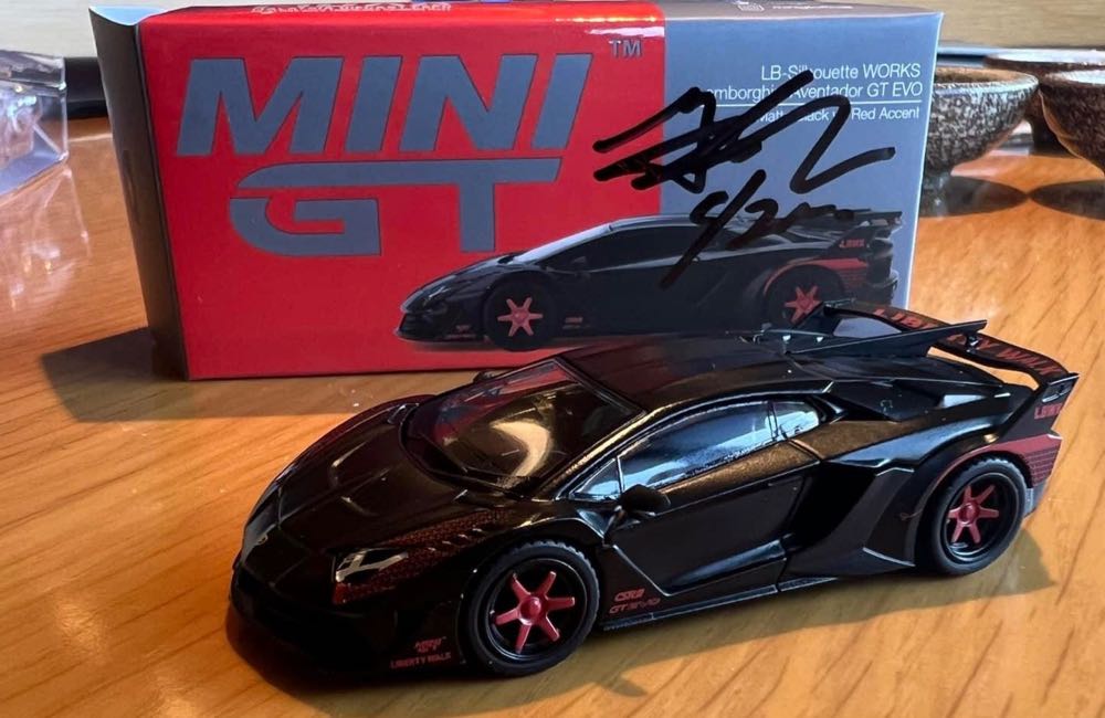 Lamborghini Aventador GT EVO - Mini GT (LB-Sihouette WORKS) action figure collectible [Barcode 4895183670609] - Main Image 2