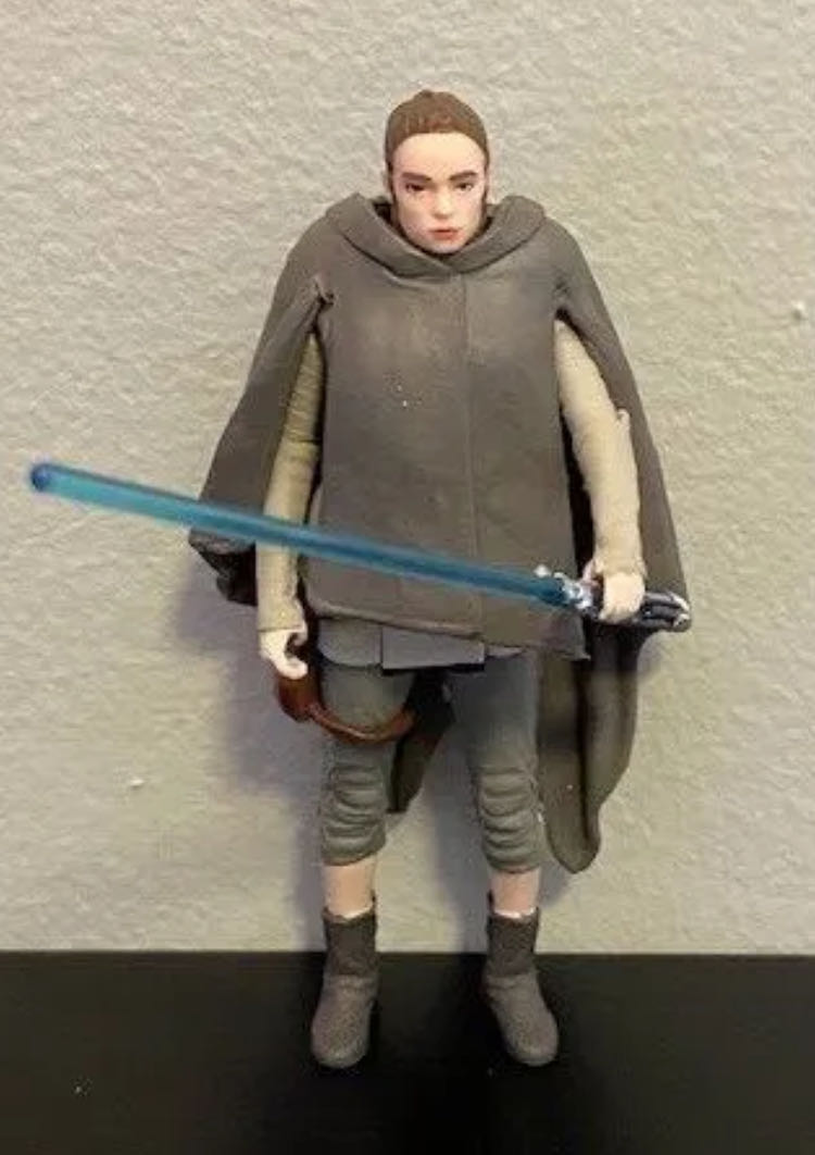 Rey (Island Journey) TLJ Force Link  (Star Wars Episode VIII: The Last Jedi) action figure collectible - Main Image 4