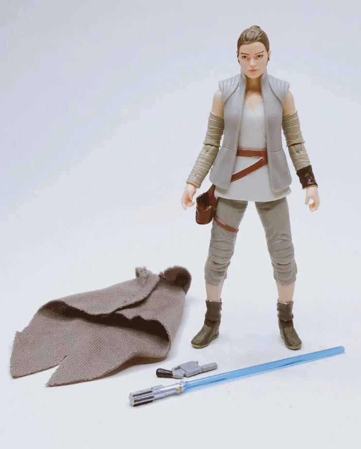 Rey (Island Journey) VC122 (Walmart Exclusive) - Hasbro (Star Wars Episode VIII: The Last Jedi) action figure collectible - Main Image 4