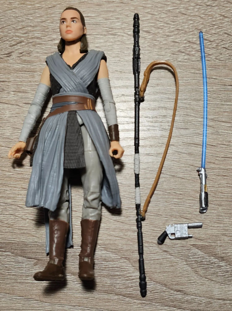 Rey (Jedi Training) TBS [P3] #44 - Hasbro (Star Wars Episode VIII: The Last Jedi) action figure collectible - Main Image 3