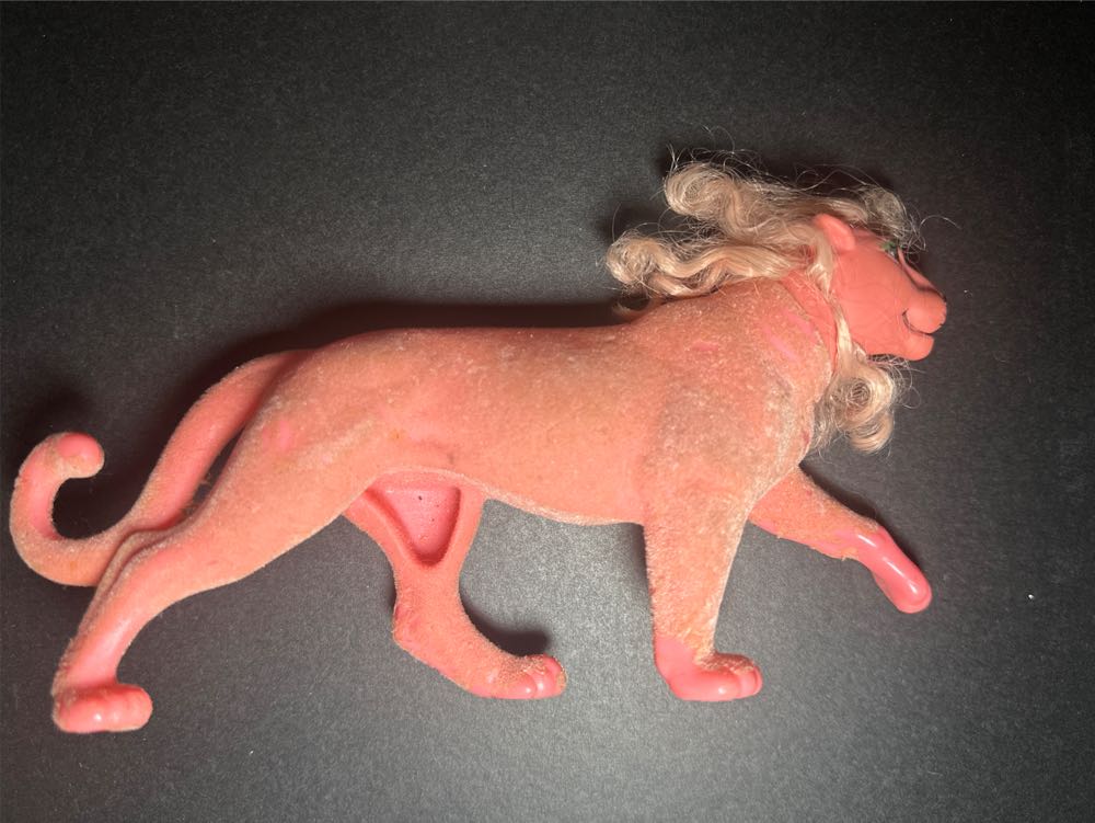 Clawdeen - Mattel (She-Ra Princess Of Power) action figure collectible [Barcode 074299096273] - Main Image 2