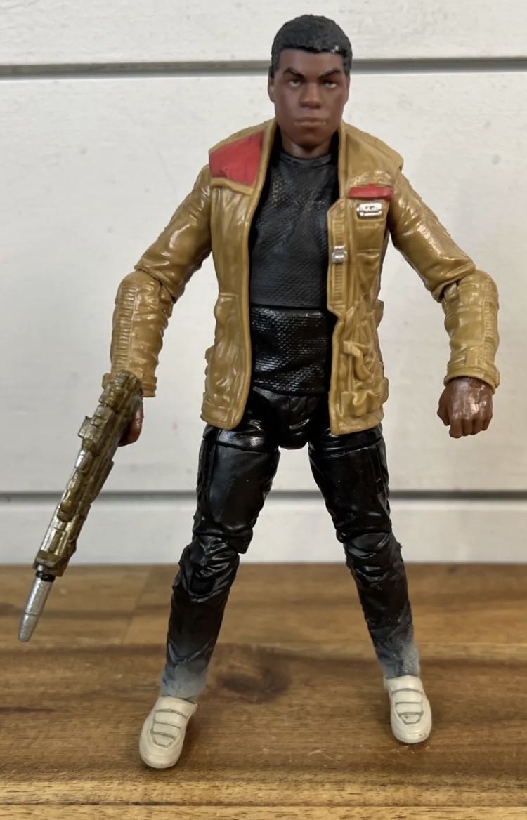 Finn (Jakku) TBS [P3] #01 - Hasbro (Star Wars Episode VII: The Force Awakens) action figure collectible - Main Image 3