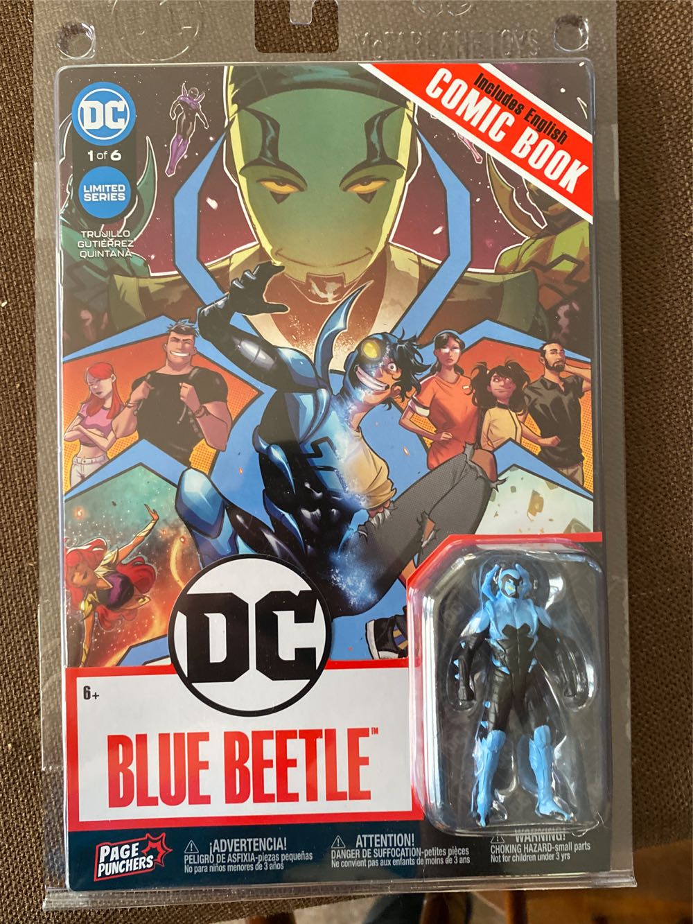 Page Punchers Blue Beetle - McFarlane Toys (DC Direct) action figure collectible [Barcode 787926158083] - Main Image 2