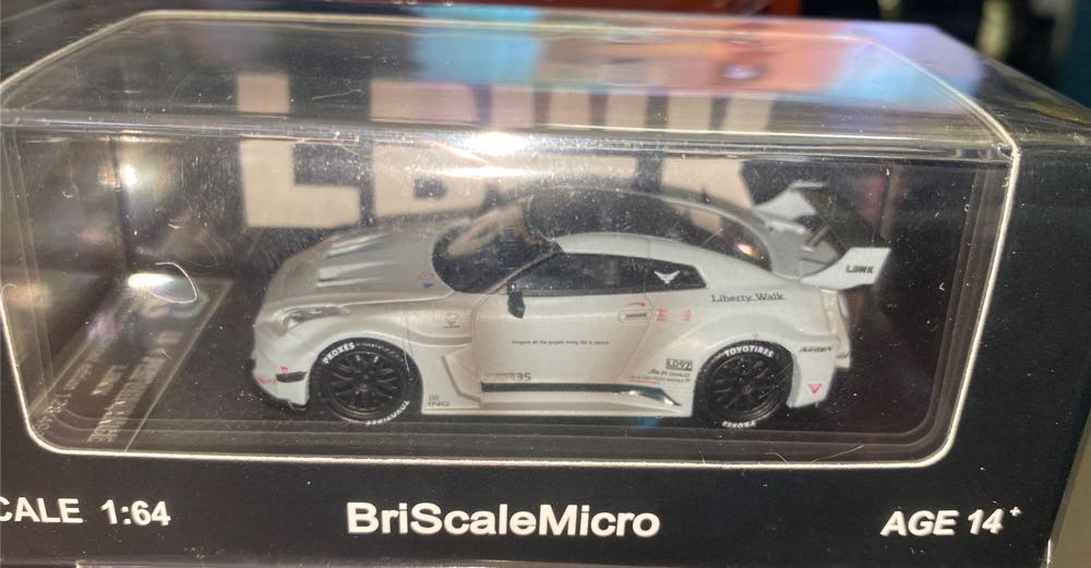 Nissan Skyline GT-R R35 - BSC (Zero Fighter) action figure collectible - Main Image 2