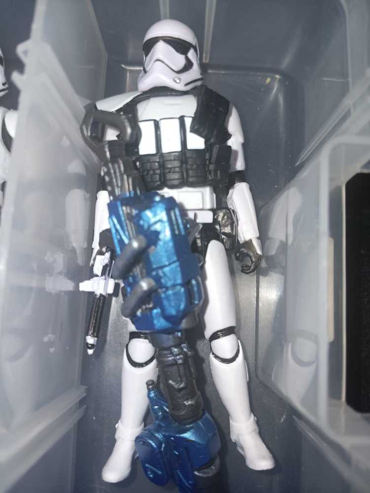 First Order Stormtrooper Squad Leader  (The Force Awakens) action figure collectible - Main Image 3