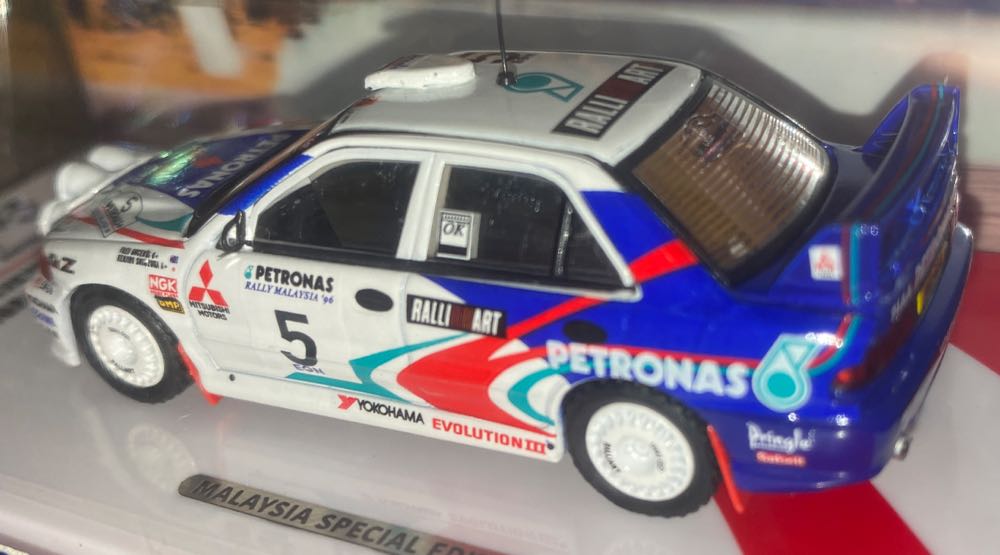 Mitsubishi Lancer Evolution 3 - INNO64 (Rally) action figure collectible [Barcode 9588826262150] - Main Image 4