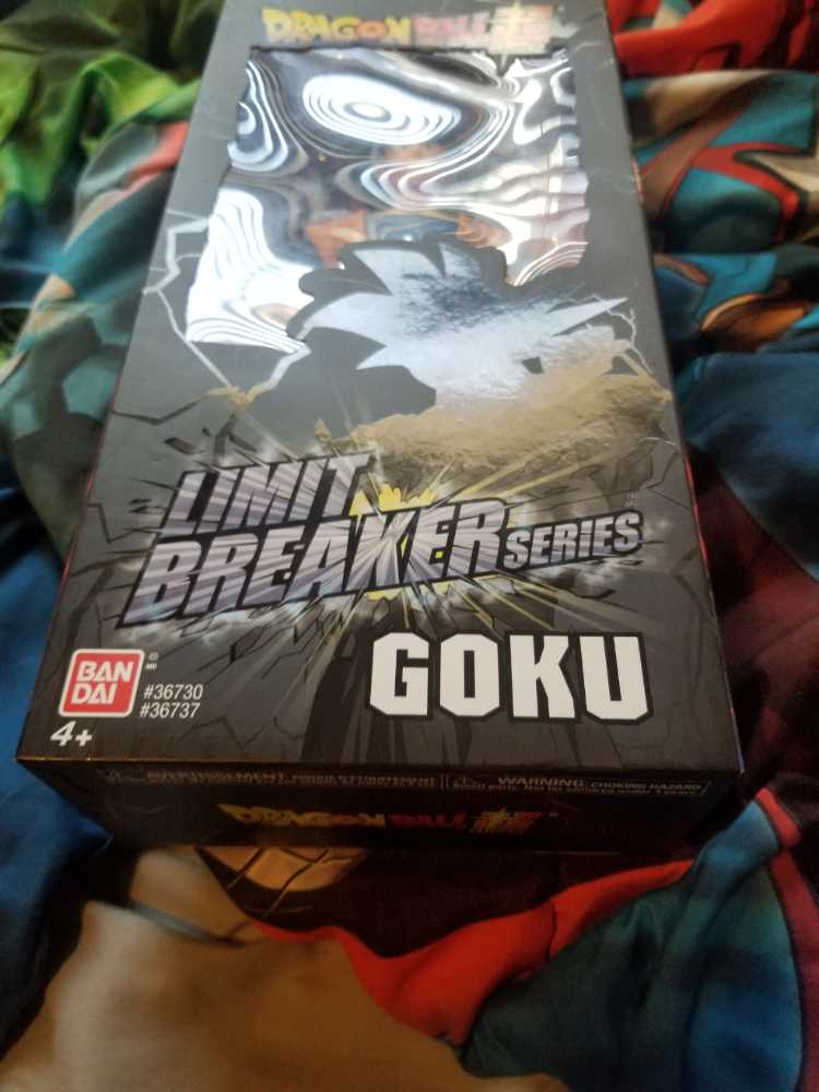 Goku Figure - Bandai action figure collectible - Main Image 2