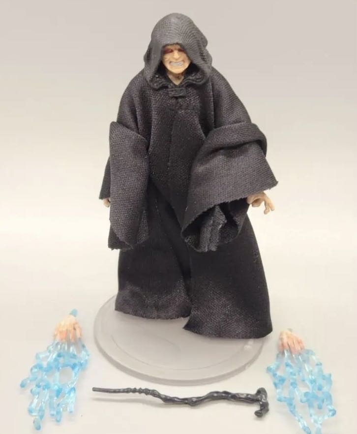 Emperor Palpatine VC200 - Hasbro (Star Wars Episode VI: Return of the Jedi) action figure collectible - Main Image 3