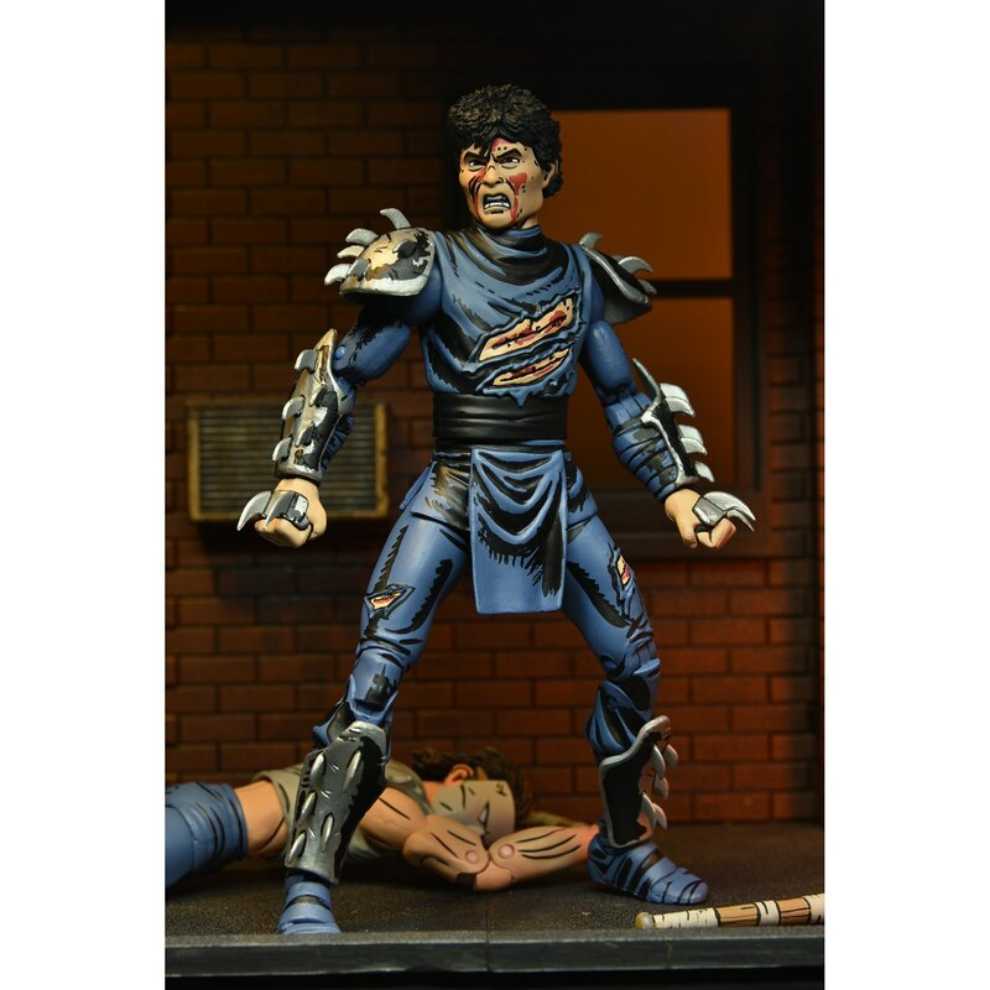 Neca Teenage Mutant Ninja Turtles The Shredder (Battle Damaged) - Neca (Teenage Mutant Ninja Turtles) action figure collectible [Barcode 634482542897] - Main Image 3