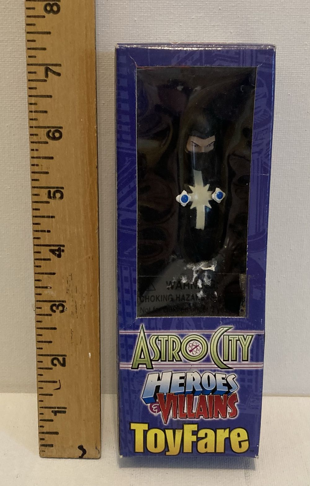 ToyFare Confessor  action figure collectible - Main Image 2