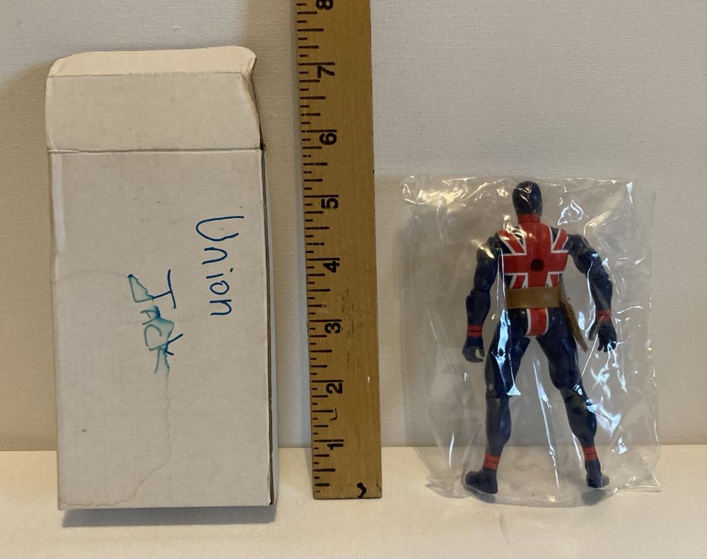 ToyFare Union Jack  action figure collectible - Main Image 4