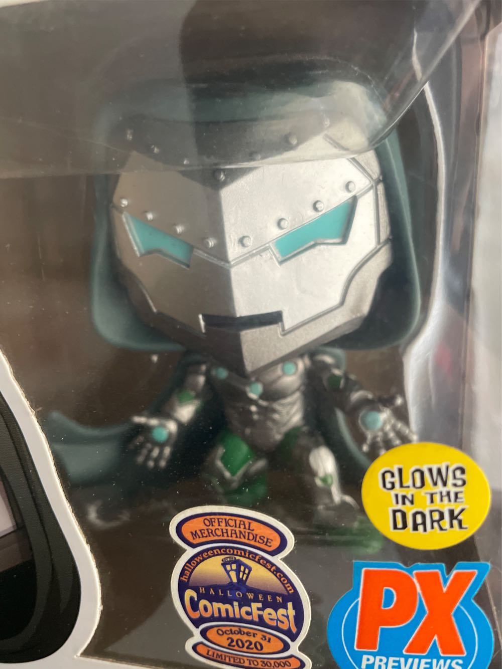 Iron Man (infamous) #677 - Funko (Funko Pop) action figure collectible [Barcode 889698364447] - Main Image 4