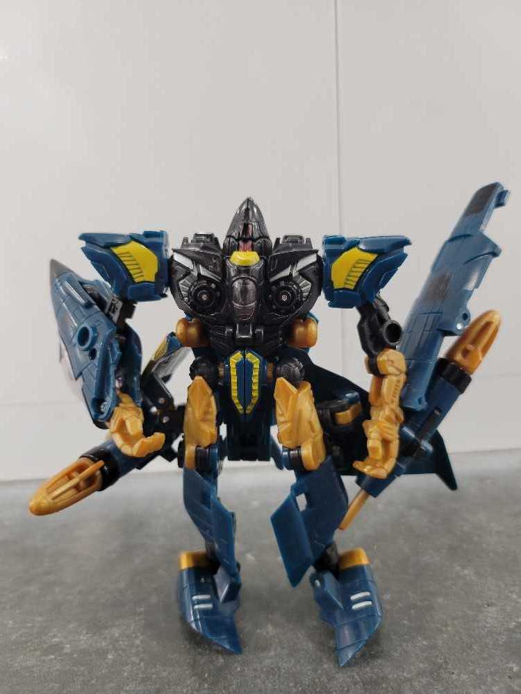 Dirge - Hasbro (Revenge Of The Fallen) action figure collectible - Main Image 2