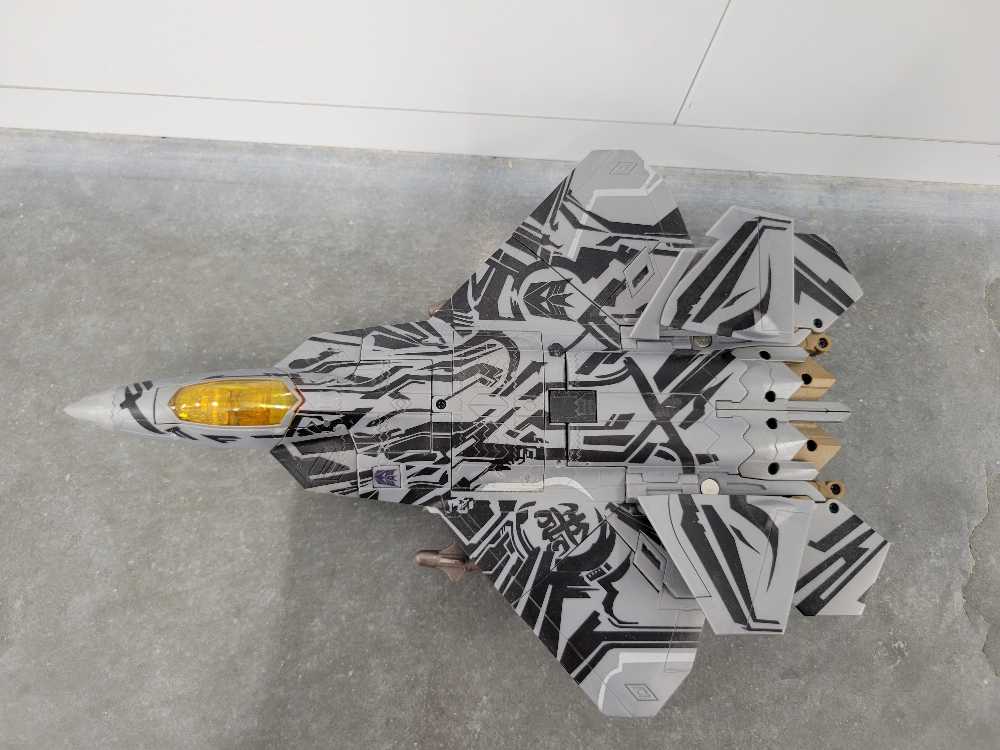 Starscream 4th Jet Mode - Hasbro (Hunt For The Decepticons) action figure collectible - Main Image 2