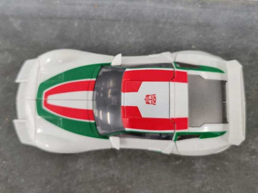 Wheeljack Vehicle Mode  - Hasbro (Generations) action figure collectible - Main Image 2