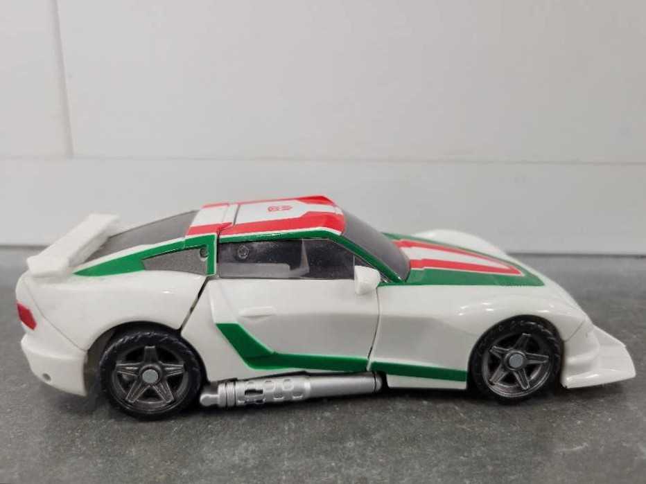 Wheeljack Vehicle Mode  - Hasbro (Generations) action figure collectible - Main Image 3