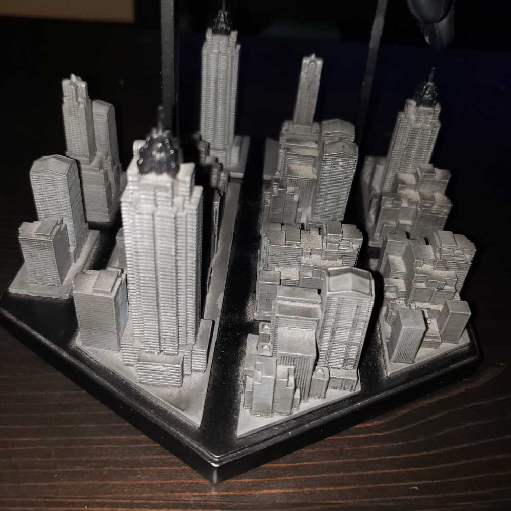 The Dark Knight Returns Batman and Robin  - Iron Studios action figure collectible - Main Image 3