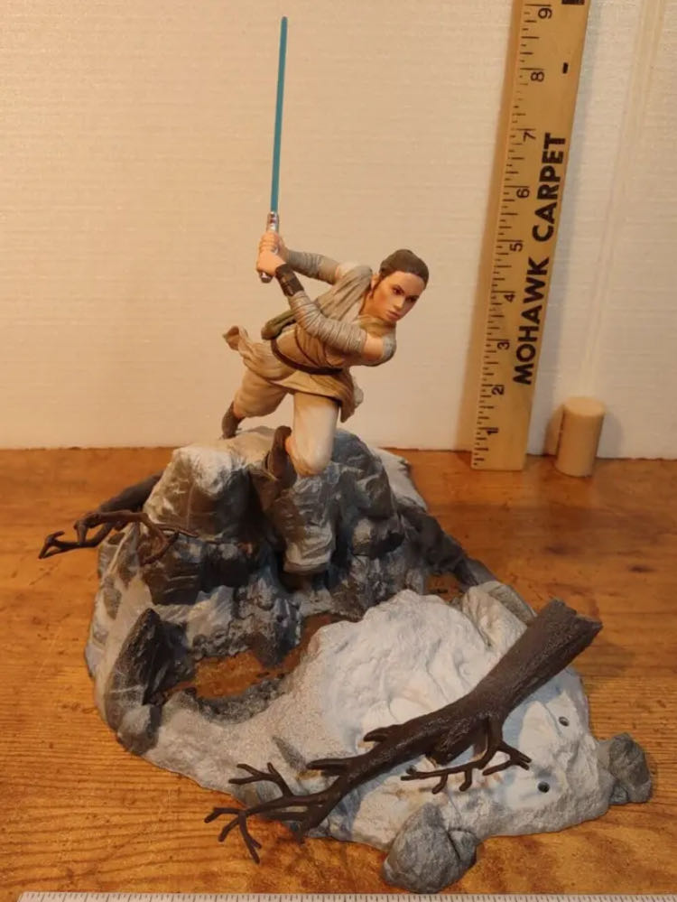 Rey TBS [P3] Centerpiece #04 - Hasbro (Star Wars Episode VII: The Force Awakens) action figure collectible - Main Image 4